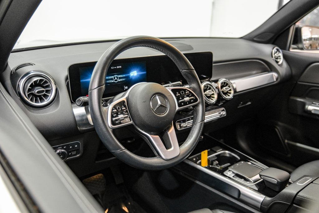 Vehicle image 12 of 53