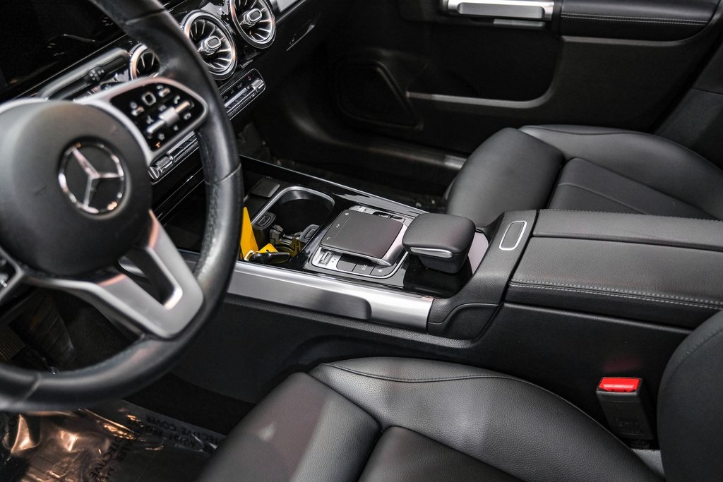 Vehicle image 20 of 53