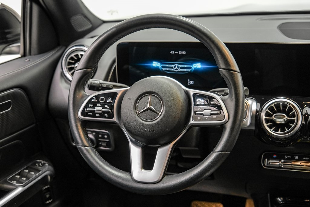 Vehicle image 13 of 53