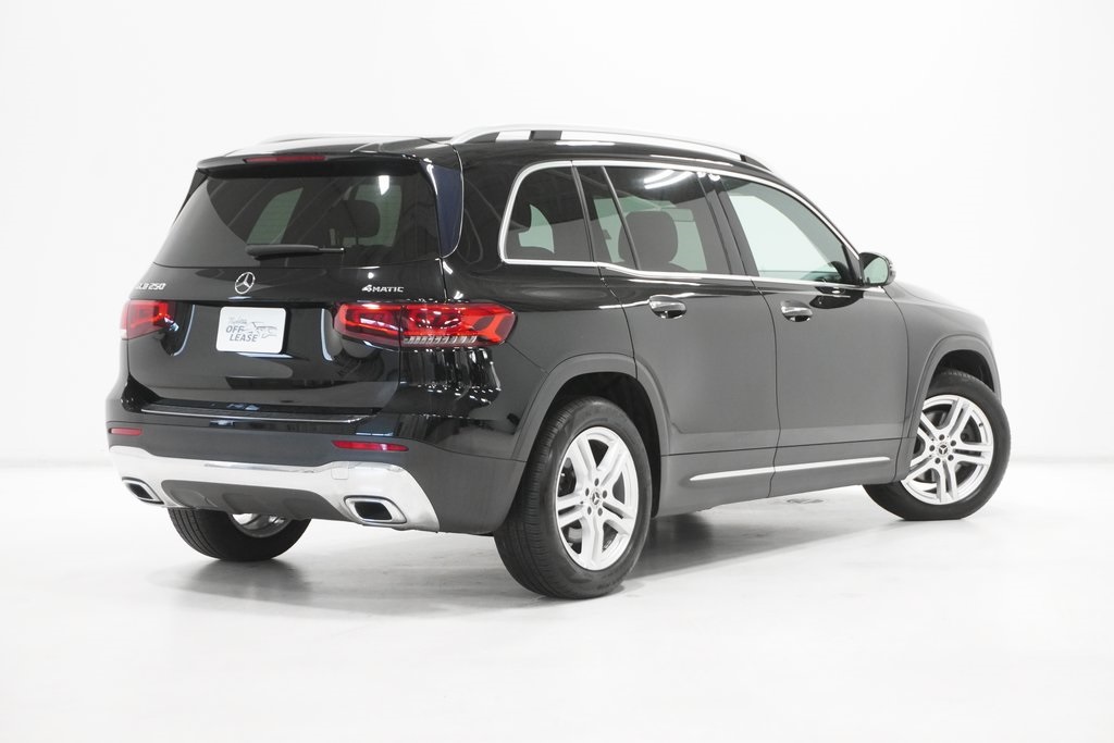 Vehicle image 5 of 31