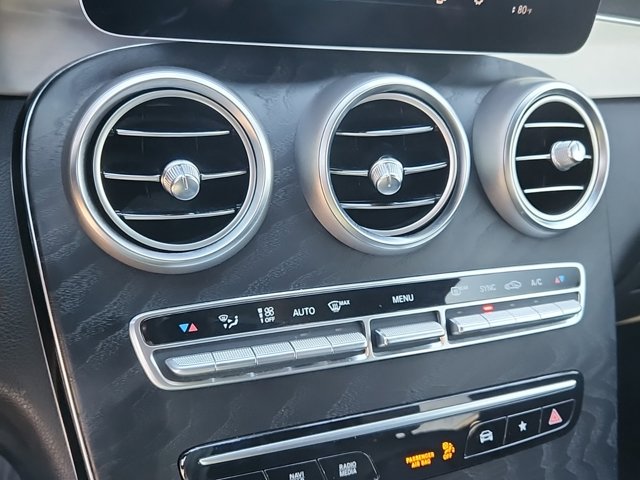 Vehicle image 25 of 27