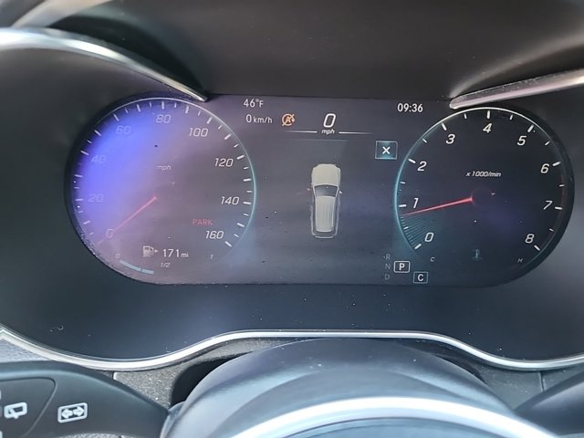 Vehicle image 21 of 27