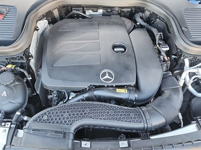 Vehicle image 18 of 27