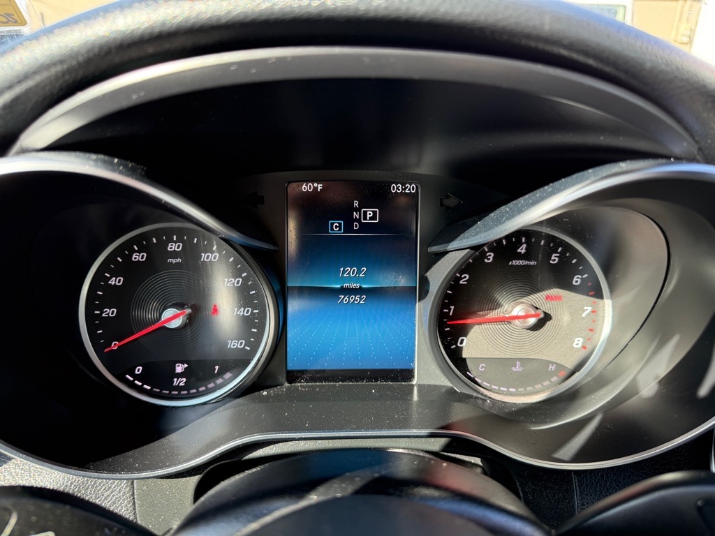 Vehicle image 27 of 28