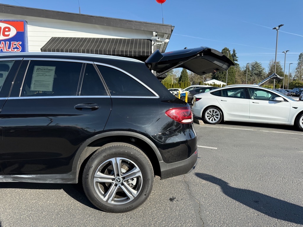 Vehicle image 7 of 28
