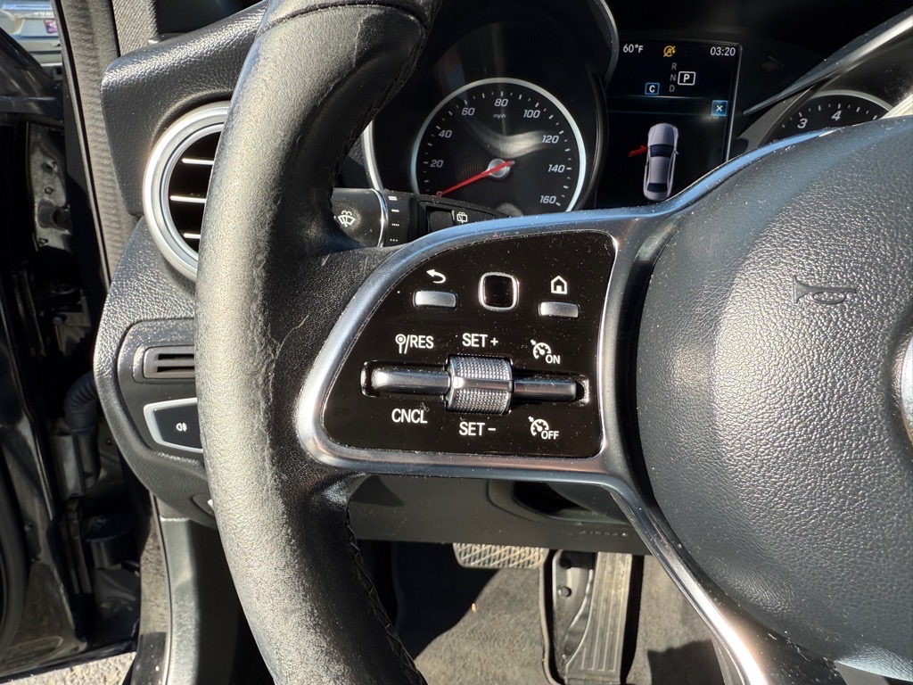 Vehicle image 23 of 28