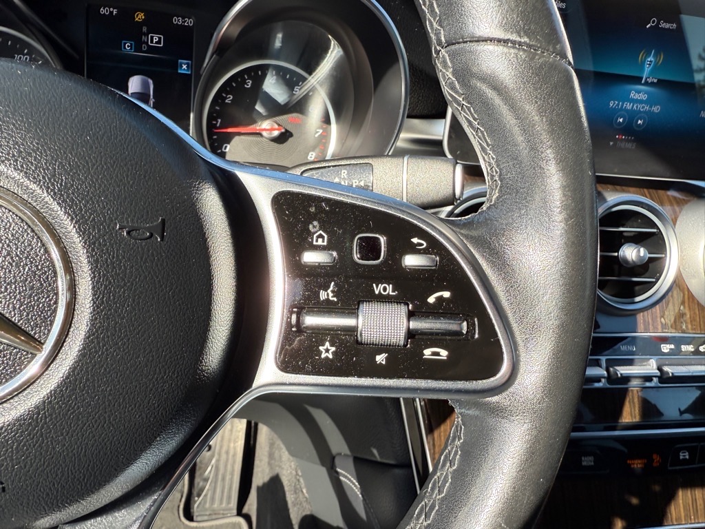 Vehicle image 24 of 28