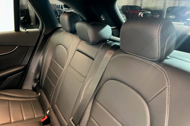 Vehicle image 11 of 27