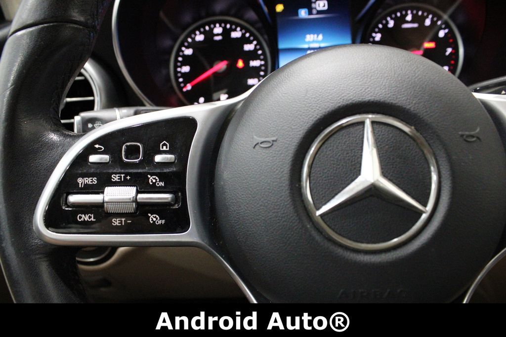 2020 Mercedes-Benz GLC 300 Image 15 of 37