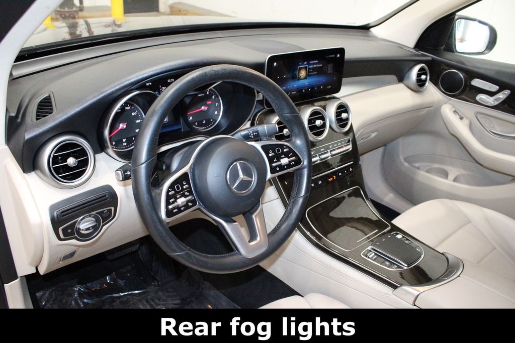 2020 Mercedes-Benz GLC 300 Image 14 of 37