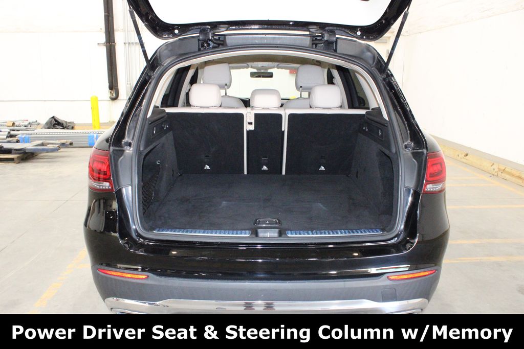 2020 Mercedes-Benz GLC 300 Image 30 of 37