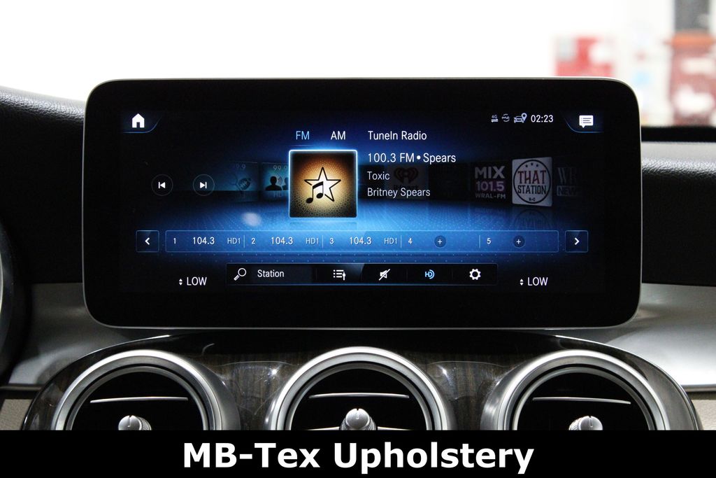 2020 Mercedes-Benz GLC 300 Image 29 of 37