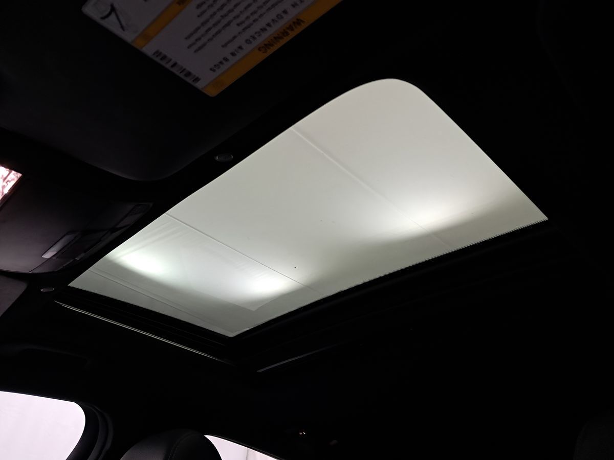 Vehicle image 9 of 55