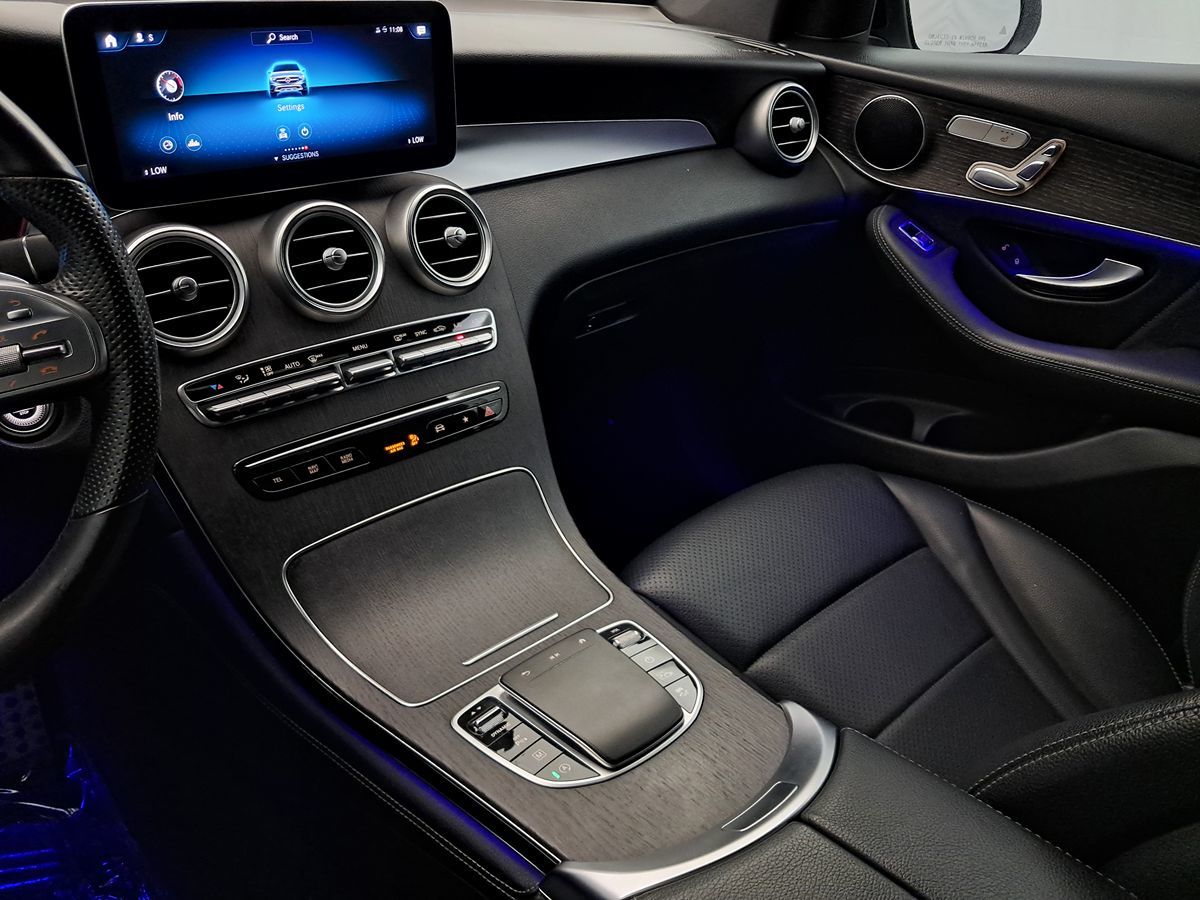 Vehicle image 19 of 55