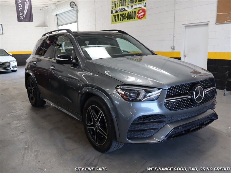 Vehicle image 3 of 24