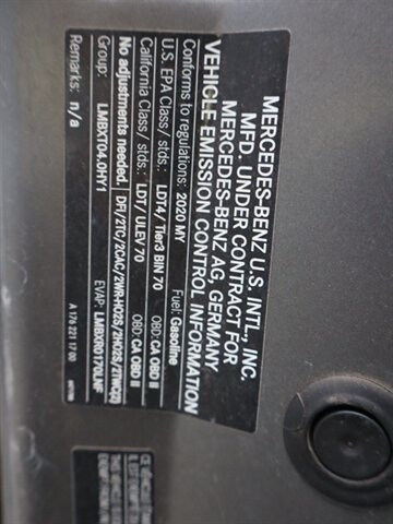 Vehicle image 21 of 24
