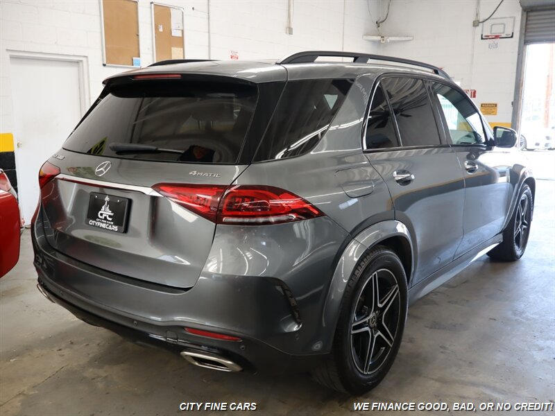 Vehicle image 5 of 24