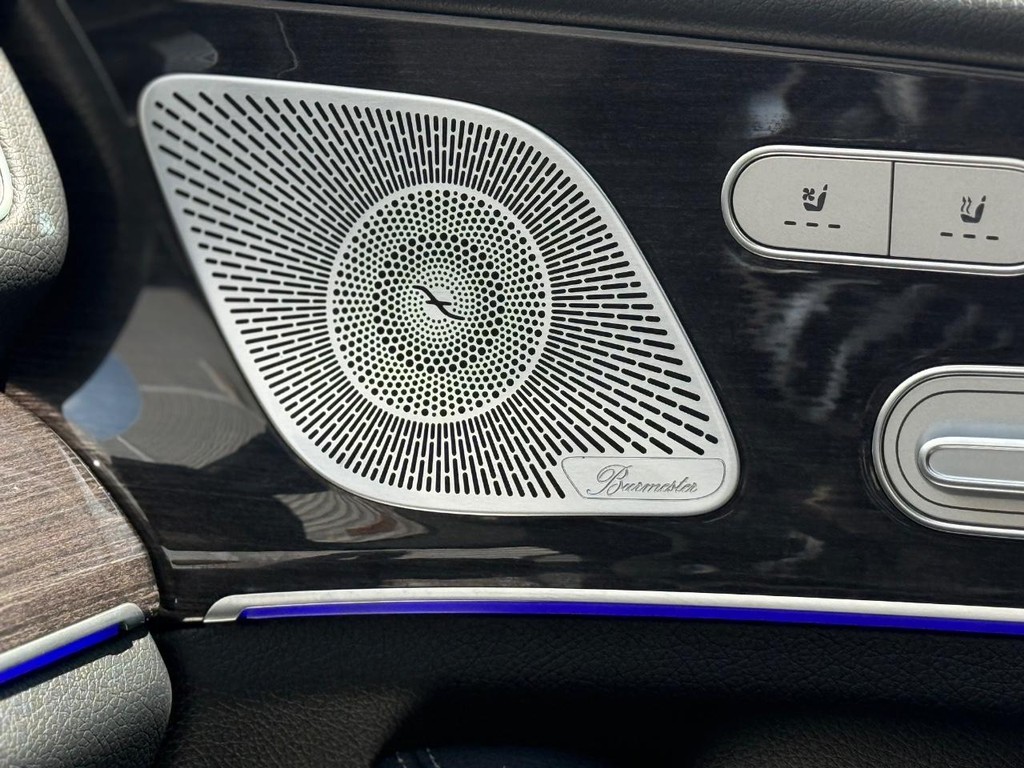Vehicle image 12 of 31