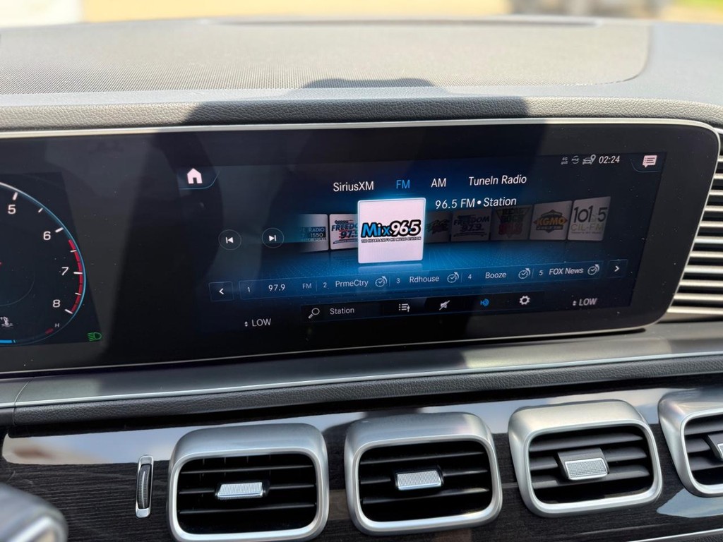 Vehicle image 13 of 31