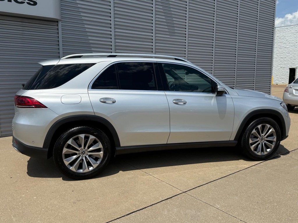 Vehicle image 3 of 31