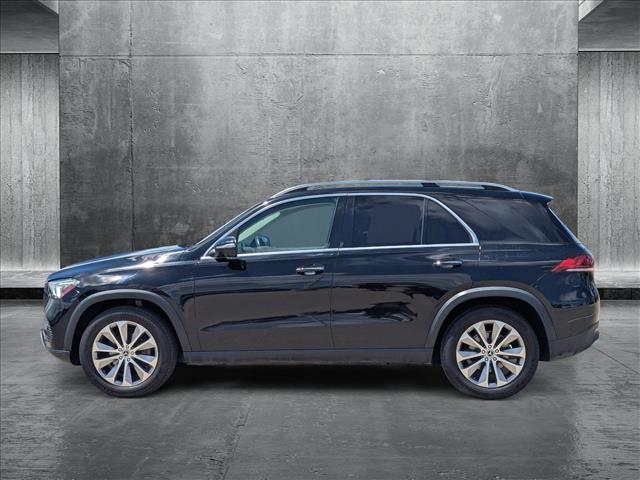 Vehicle image 8 of 21