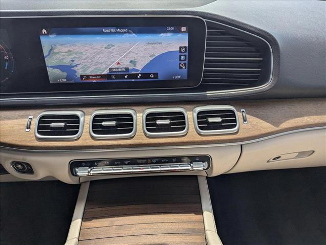 Vehicle image 15 of 21