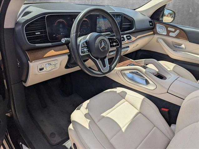 Vehicle image 13 of 21