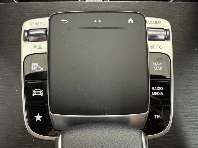 Vehicle image 33 of 48