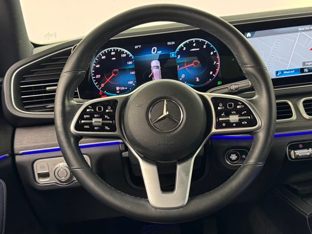 Vehicle image 46 of 48