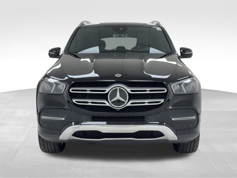 Vehicle image 2 of 48