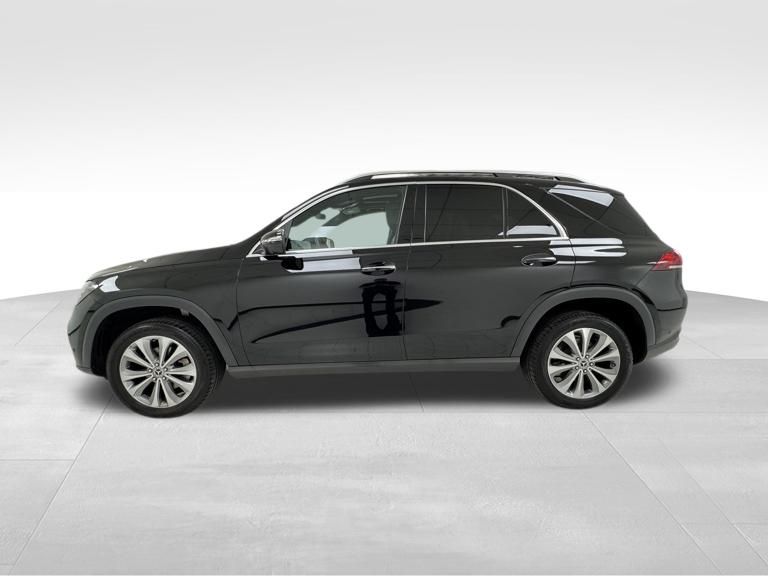 Vehicle image 8 of 48