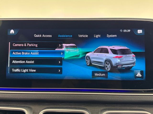 Vehicle image 29 of 48