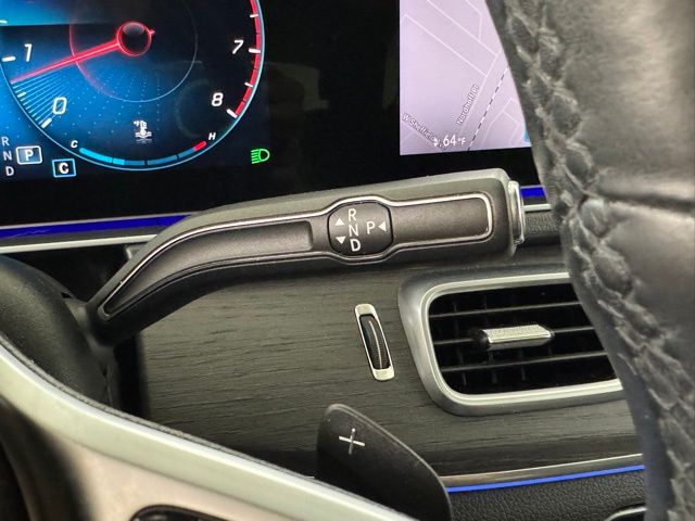 Vehicle image 21 of 48
