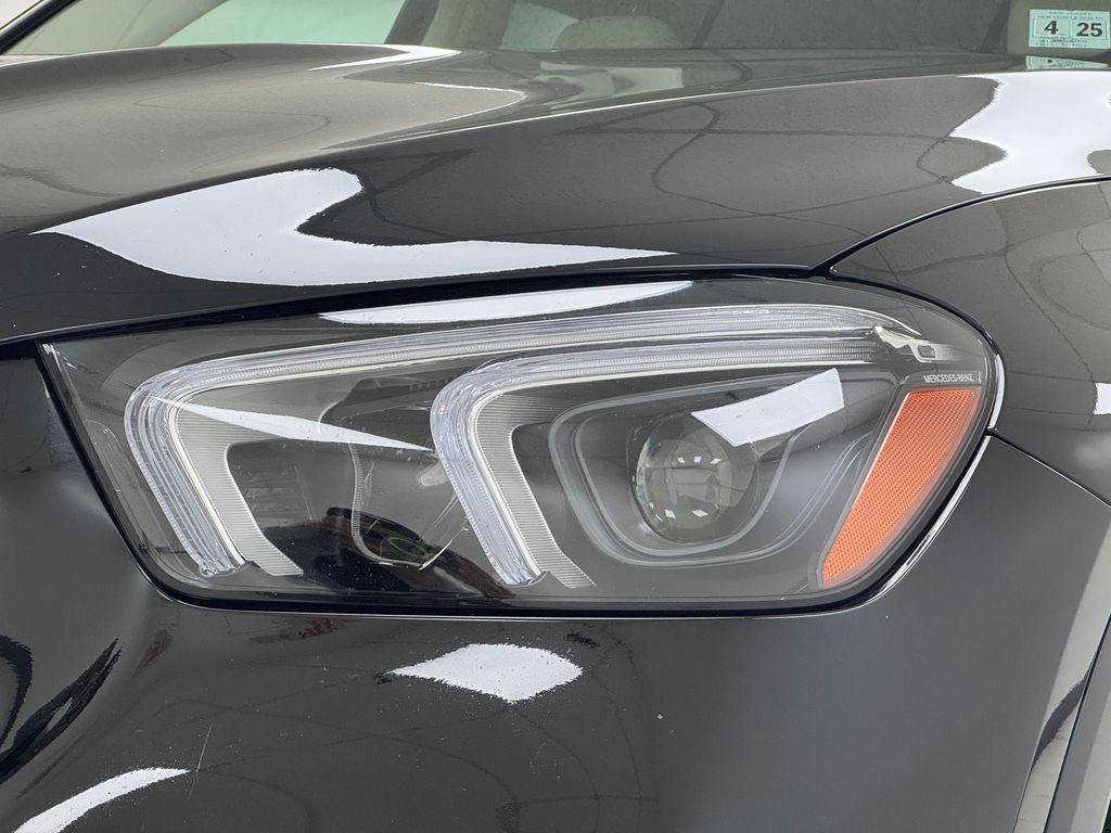 Vehicle image 29 of 47