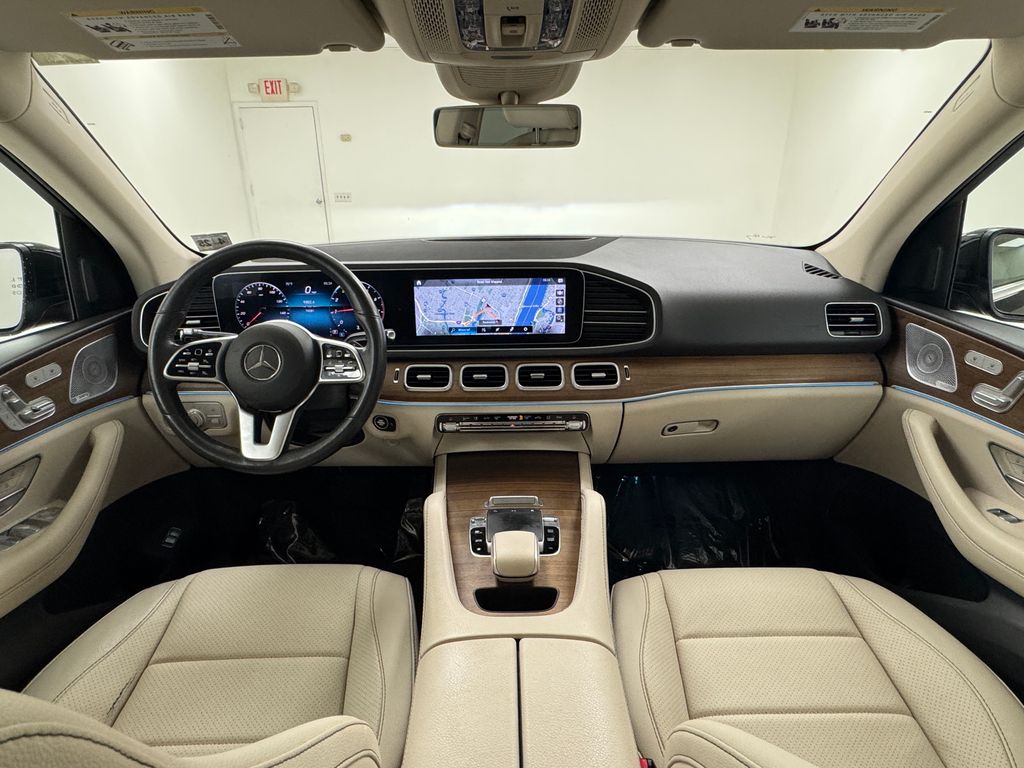 Vehicle image 19 of 47