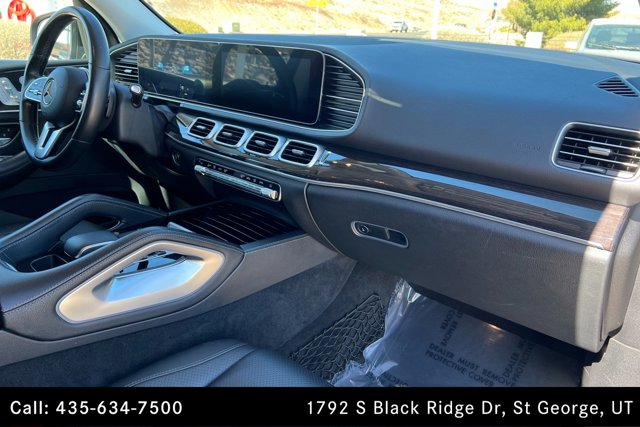 Vehicle image 24 of 25