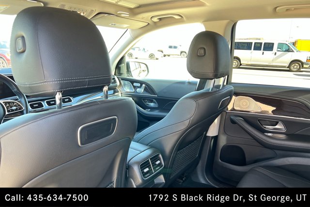 Vehicle image 19 of 25