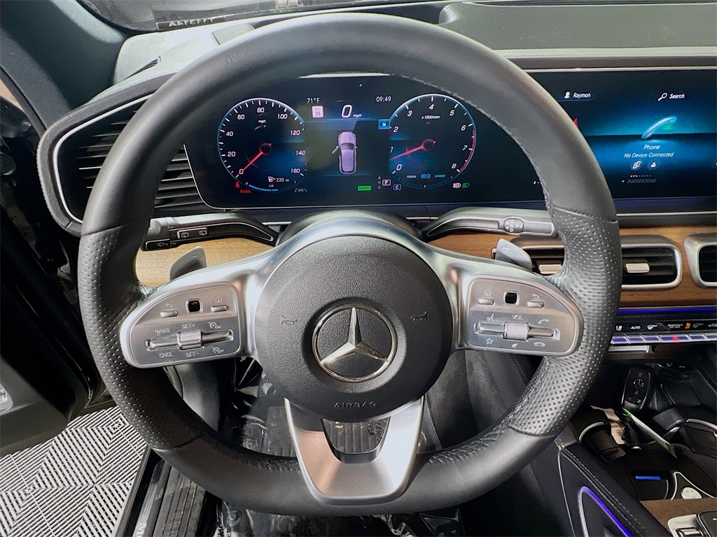 Vehicle image 11 of 37