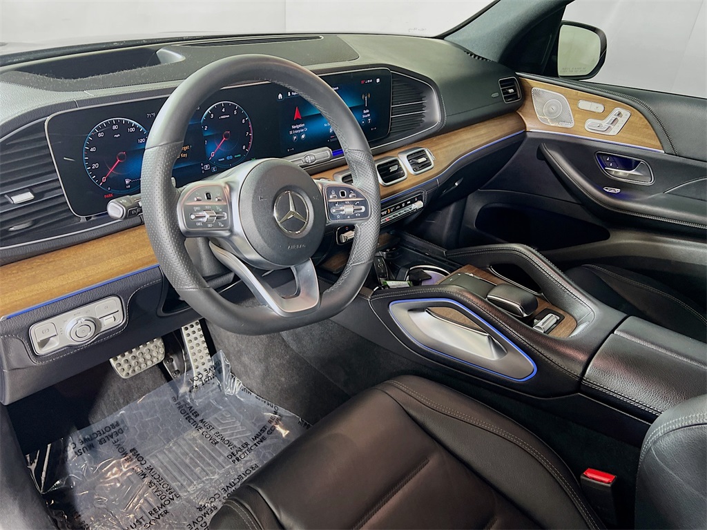 Vehicle image 10 of 37
