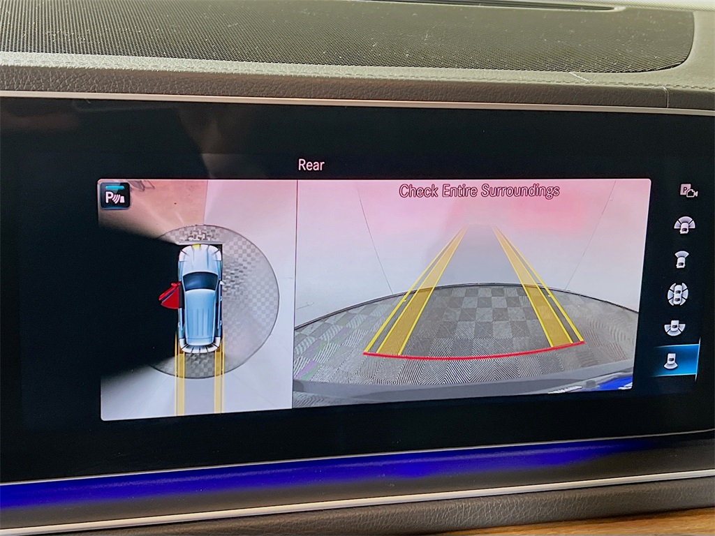 Vehicle image 13 of 37