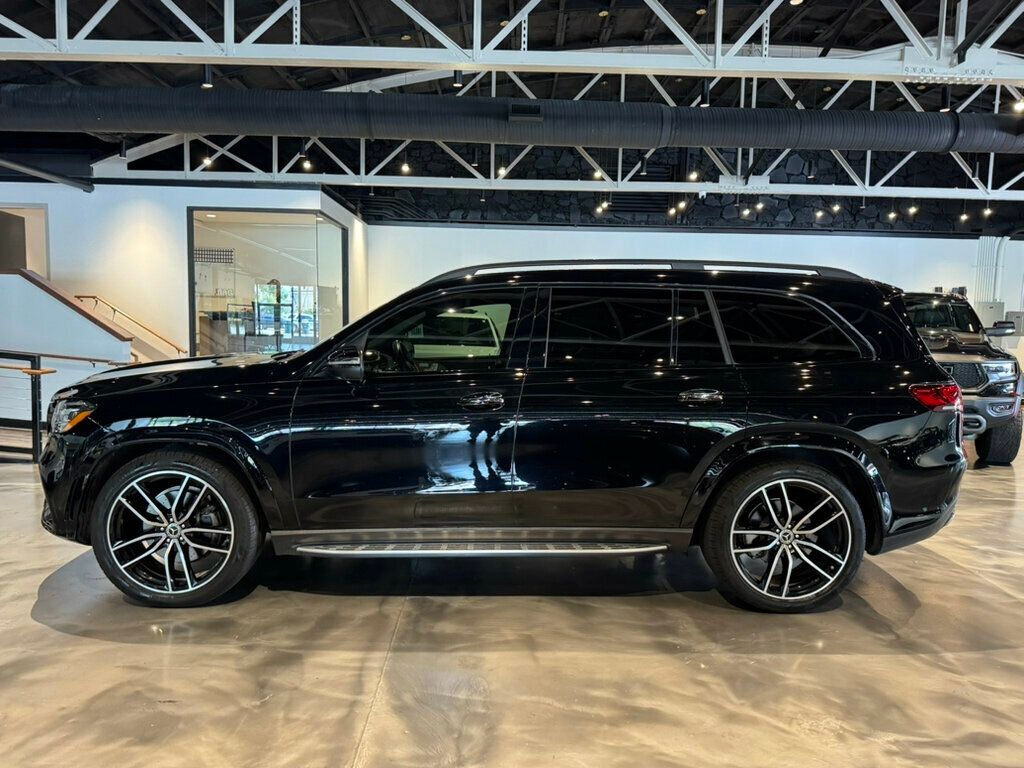 Vehicle image 6 of 22
