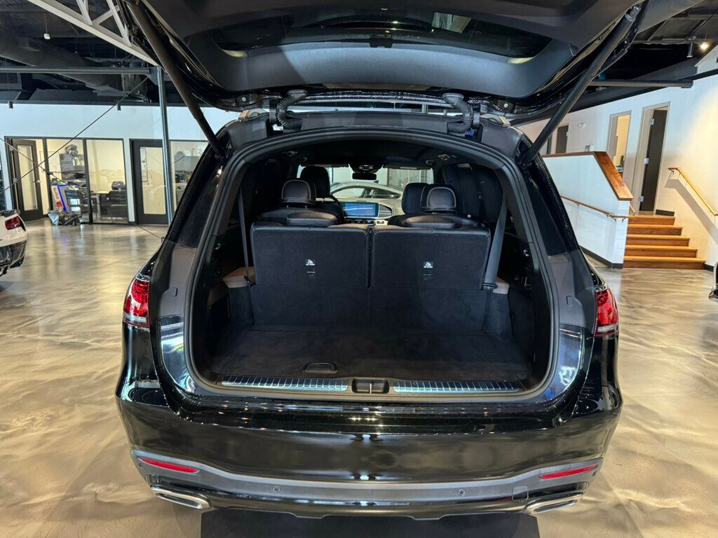 Vehicle image 7 of 22