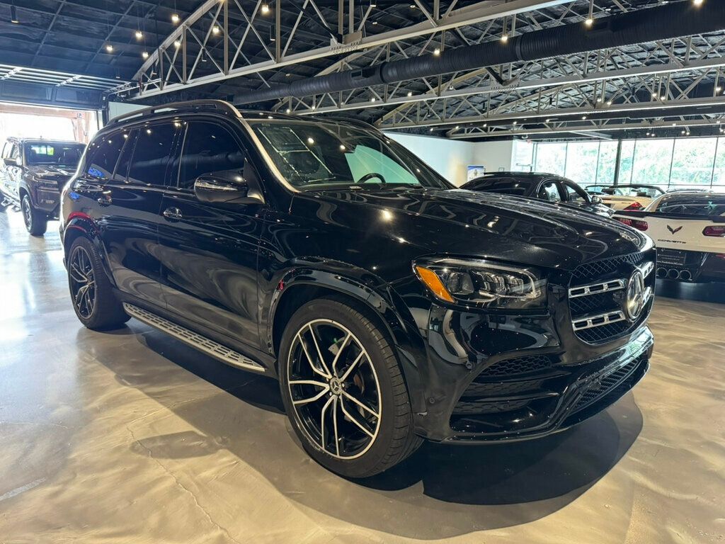 Vehicle image 19 of 22