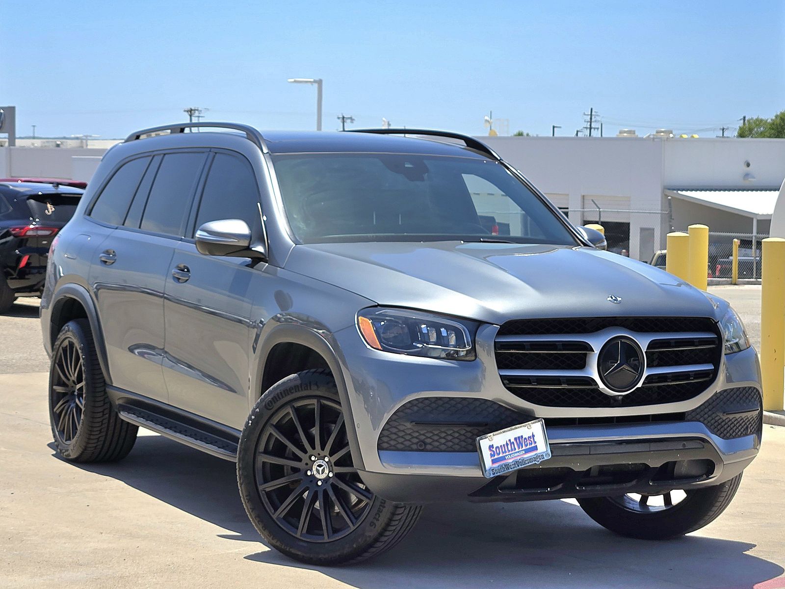 Vehicle image 2 of 35
