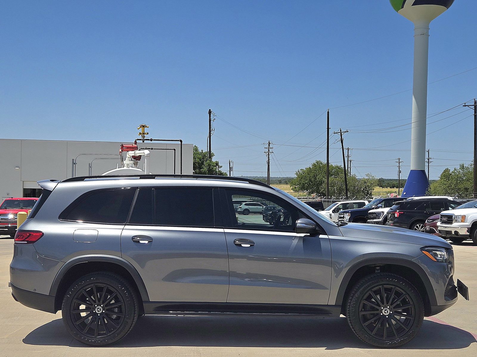 Vehicle image 4 of 35