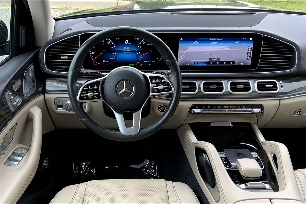 Vehicle image 7 of 40