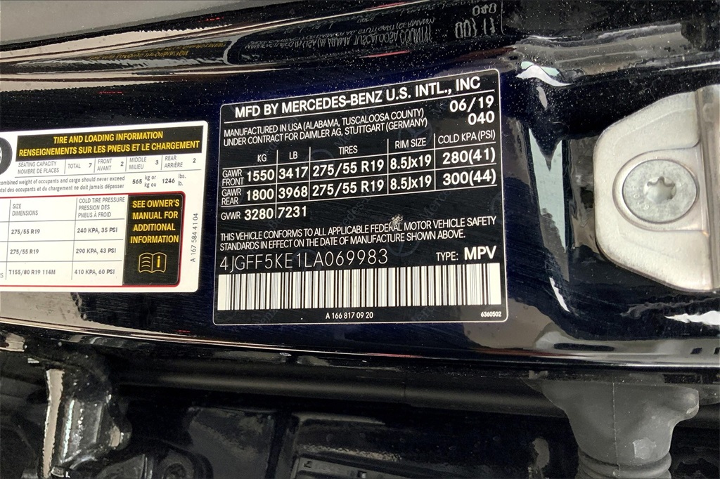 Vehicle image 34 of 40