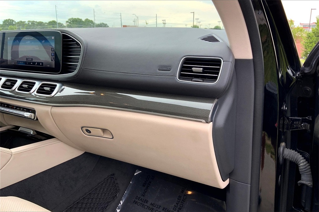 Vehicle image 15 of 40