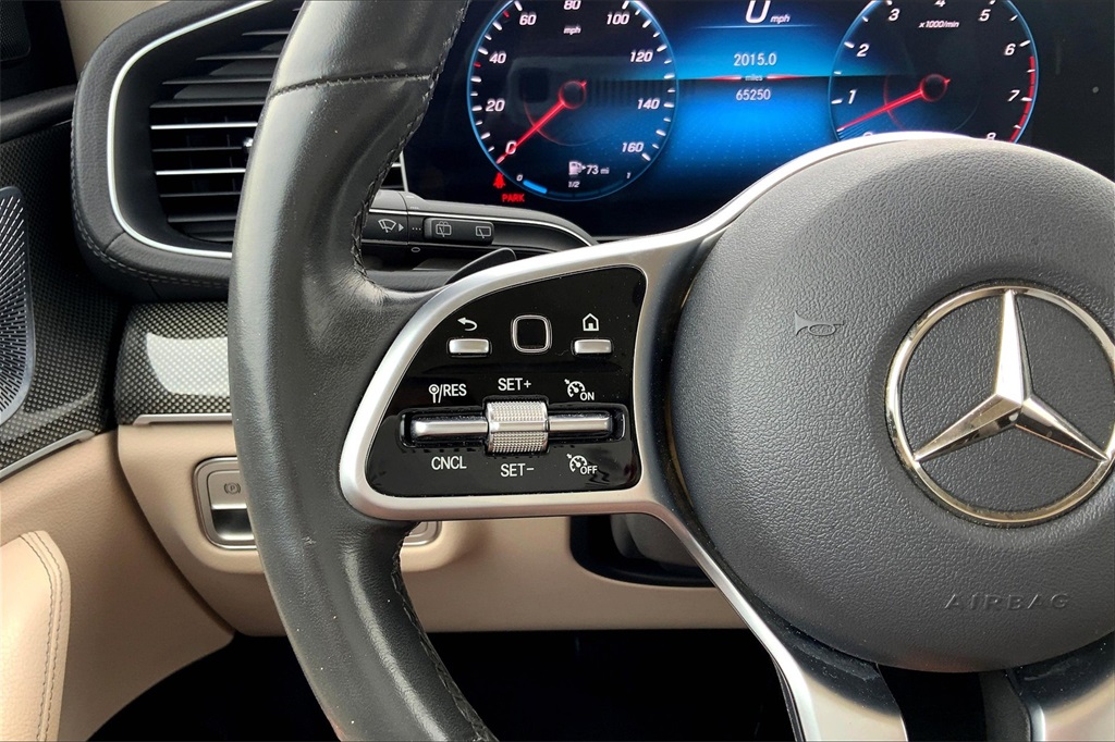 Vehicle image 19 of 40