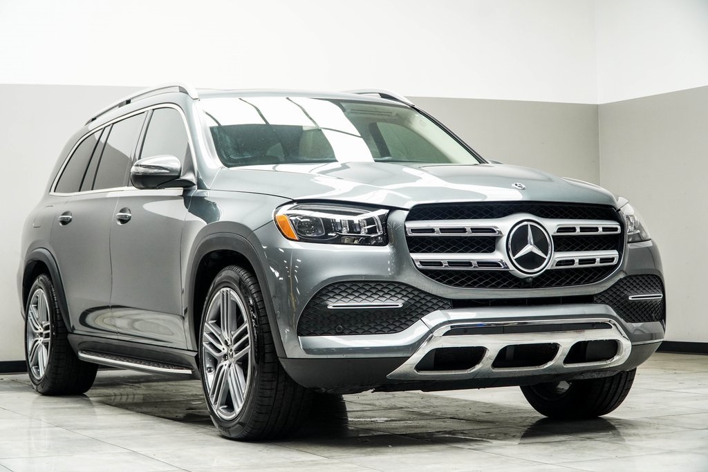 Vehicle image 4 of 39